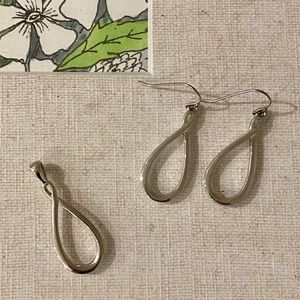Lia Sophia Set - Earrings & Necklace Slide